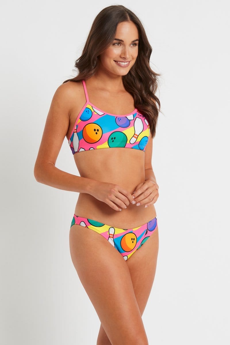 Shelly Bottoms in Bowlerama