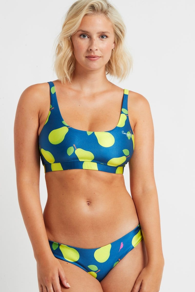Bronte Bottoms in The Pear Pair