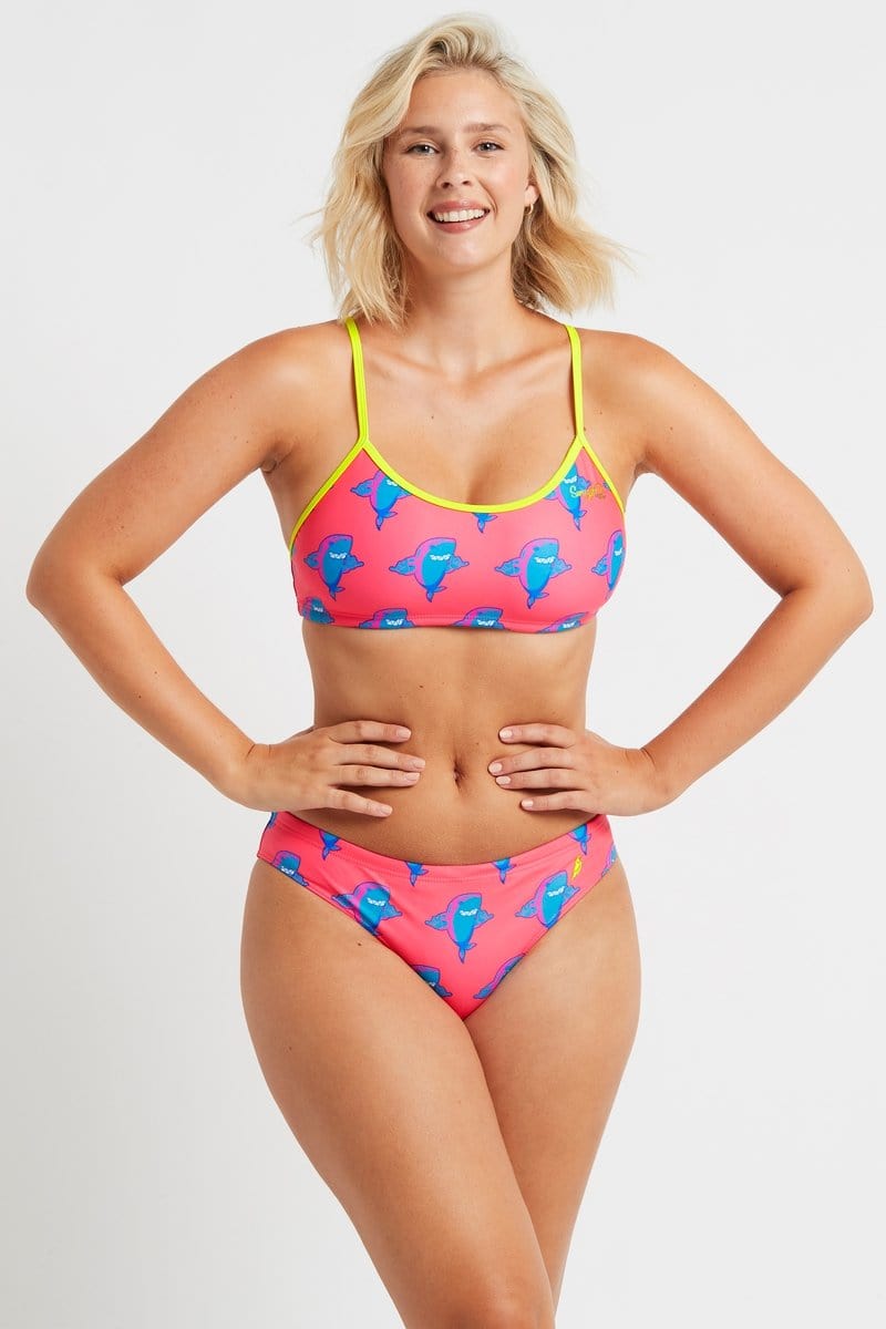 Fairlight Bottoms in Sharkas