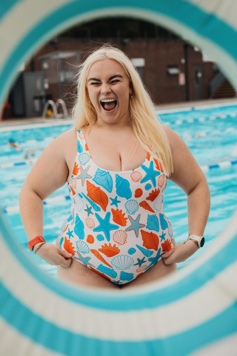 Scoop One Piece in El's Shells
