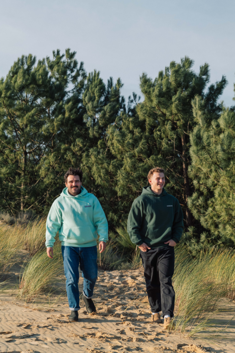 Hoodie in Teal Budgy Arch