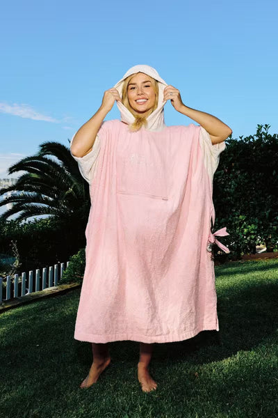 Hooded Towel in Jervis