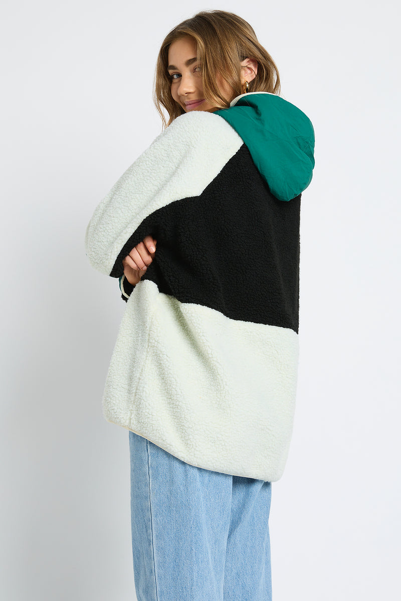 Retro Polar Fleece Jacket in Black & Green