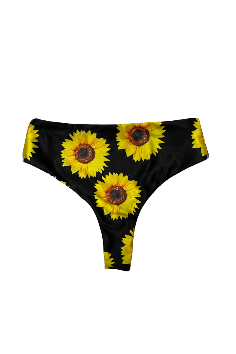 Bower Bottom in Black Sunflower