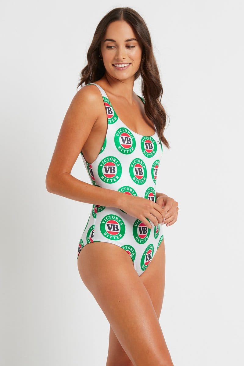 Poolside in VB Classic White