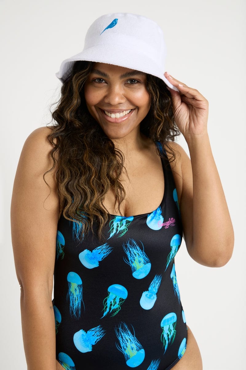 Au bord de la piscine dans Box Jelly Fish